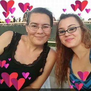 Meet your Posher, Caitlin